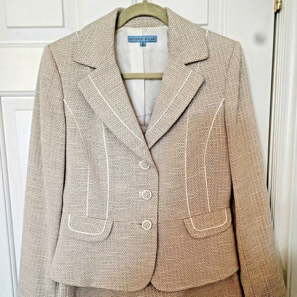 ANTONIO MELANI Jackets & Blazers - Antonio Melanie White/Cream Tweed Blazer and Pencil Skirt Size 8